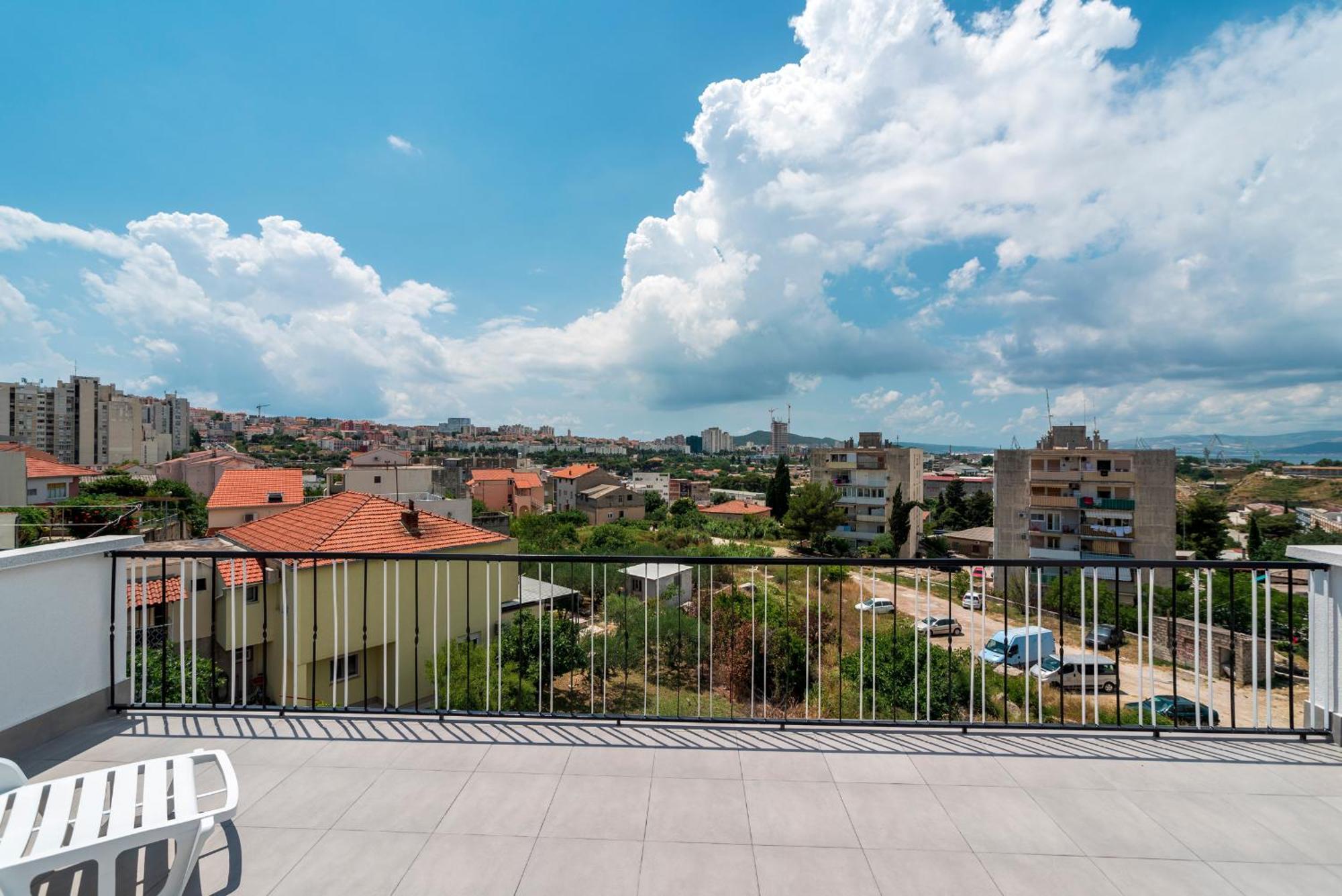 Eva Split Sunset City View Teracce Exterior photo