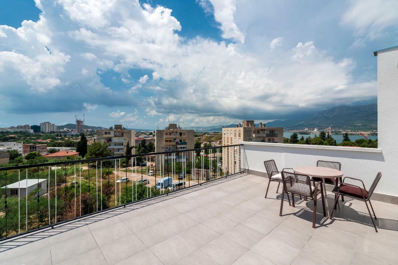 Eva Split Sunset City View Teracce Exterior photo